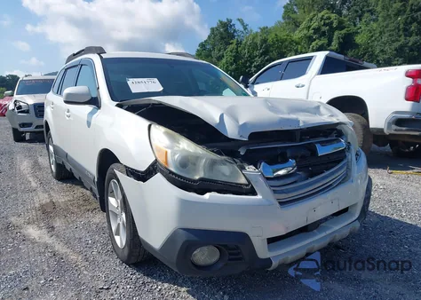 2013 Subaru Outback 2.5I Premium z USA, uszkodzony, nr VIN 4S4BRCCC5D3202483